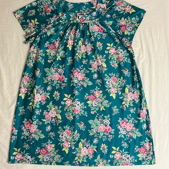 Vintage nightgown Size 1X-2X - Picture 4 of 14